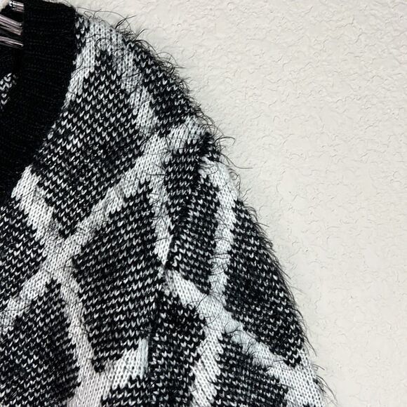 Lane Bryant Gray Plaid Crew Neck Knitted Pullover Sweater Womens Size 18/20 - Picture 3 of 6